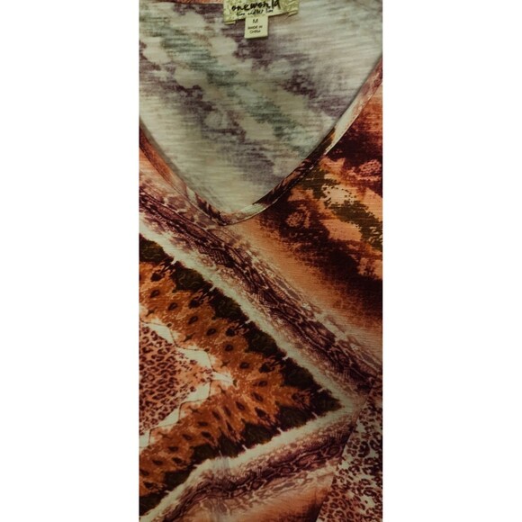 One World Womens Medium Geometric Animal Tribal Print Tshirt Tunic Top NWT B7 - Picture 2 of 6